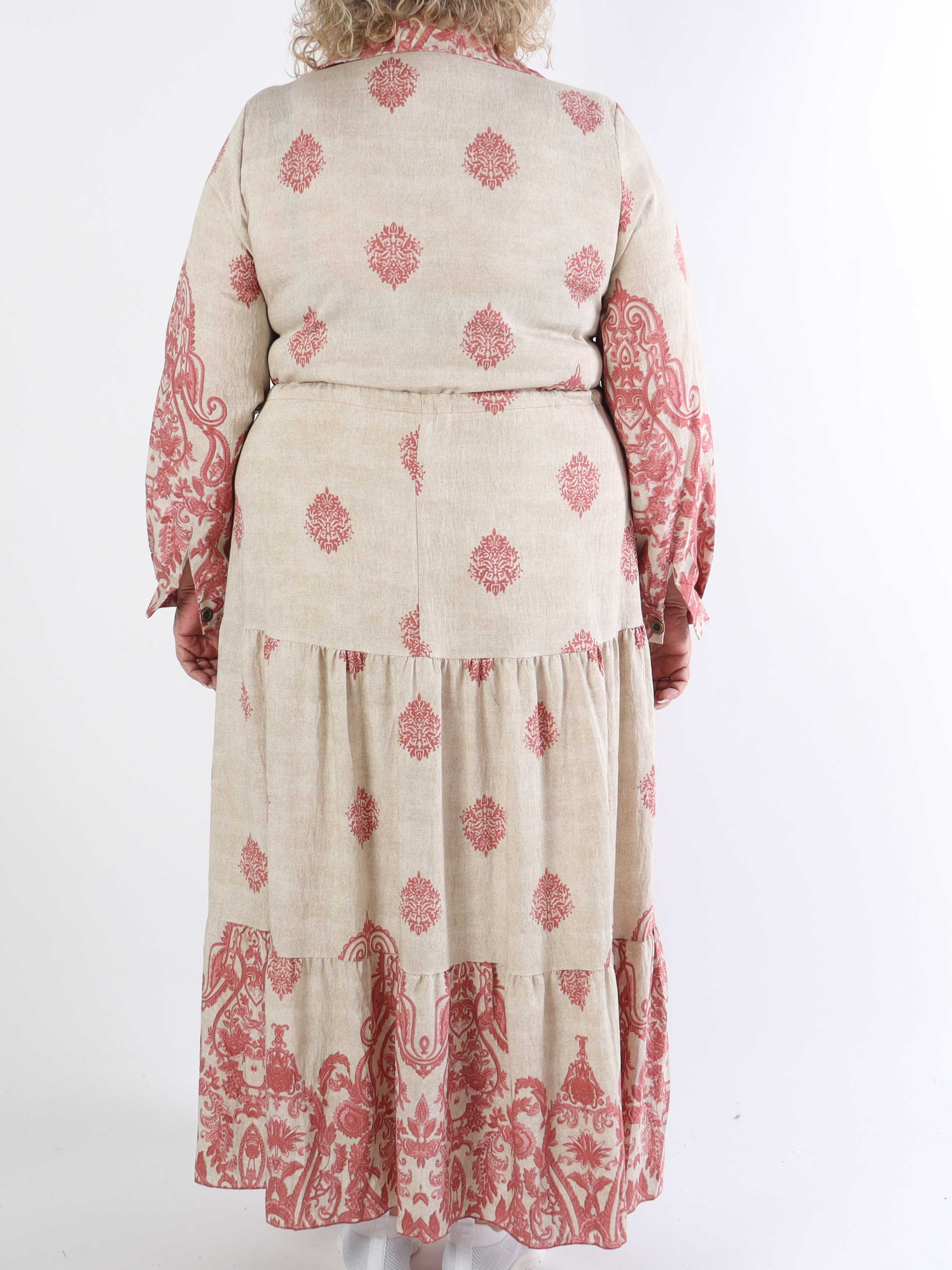 Kira - Lang boheme plus size kjole med mønster